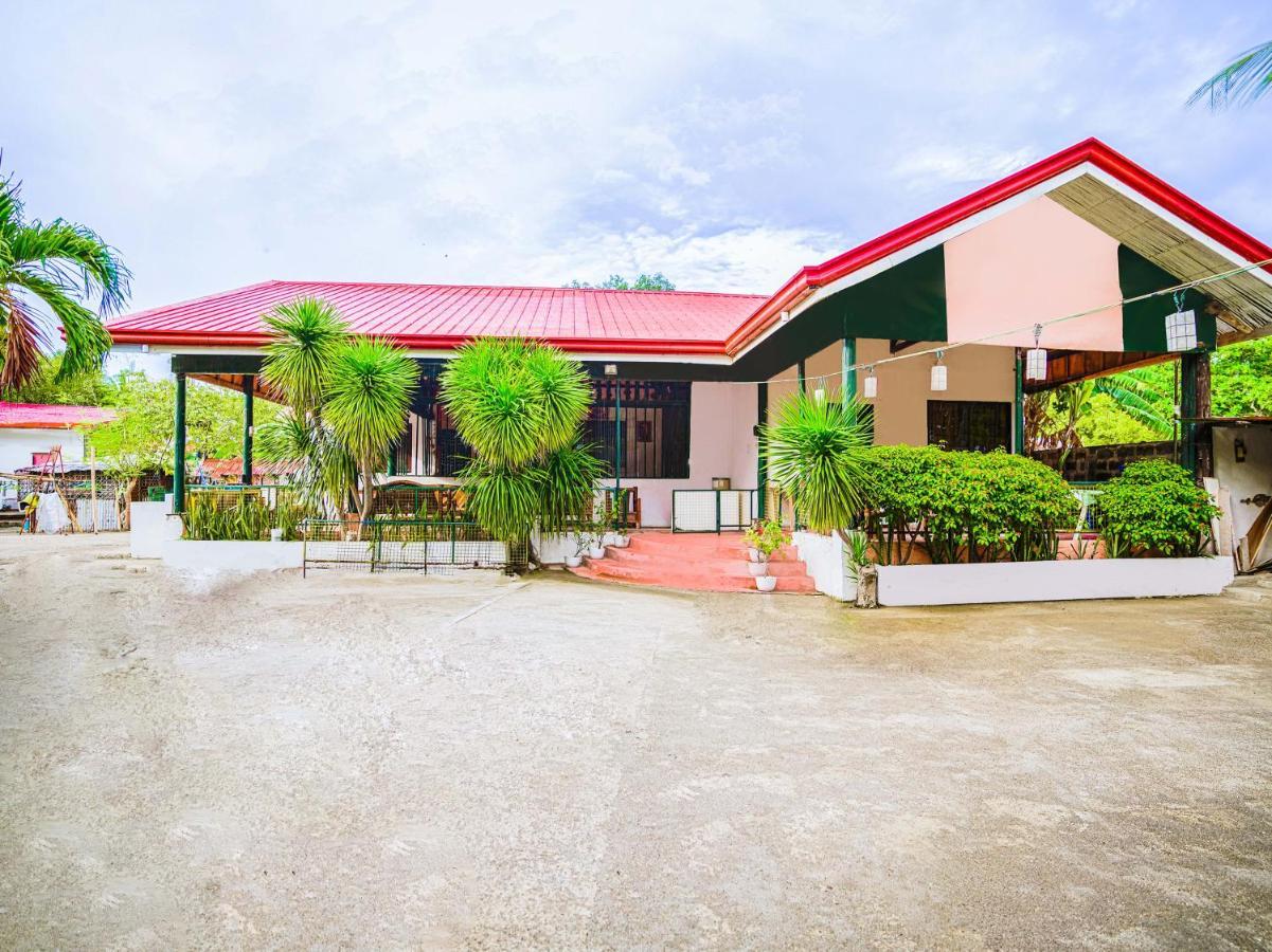 Oyo 875 Madhavi Beach Resort Balibago Kültér fotó