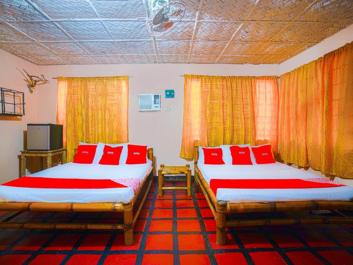 Oyo 875 Madhavi Beach Resort Balibago Kültér fotó